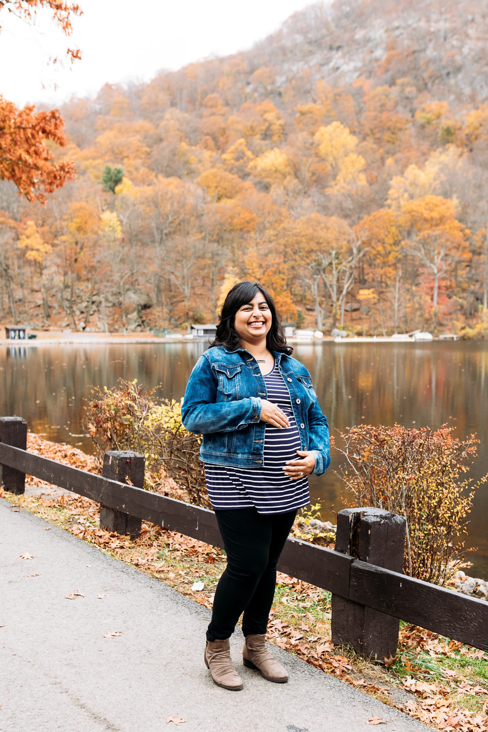 Motherhood Maternity Session at the lake with the fall leaves in the background in New York City Westchester County with Amy Nghe Photography